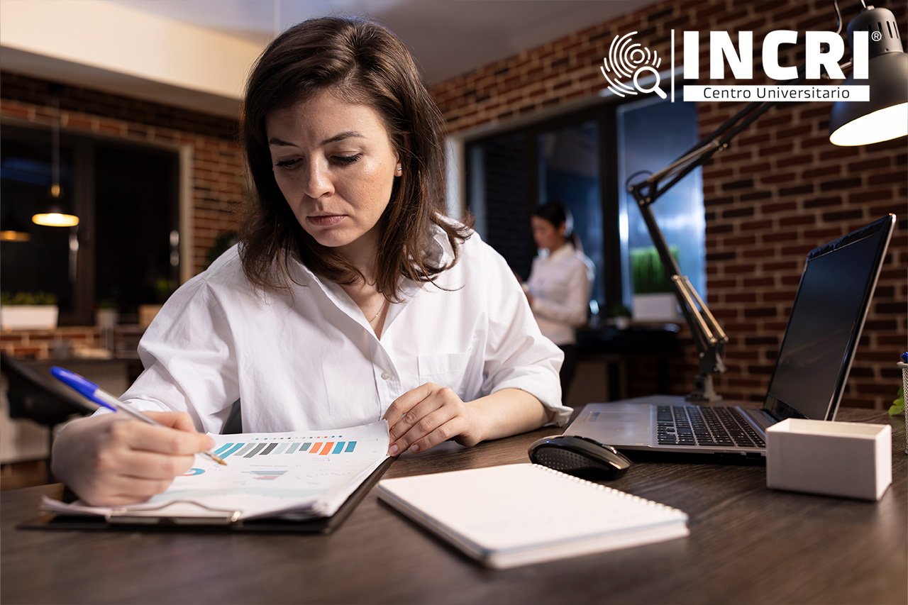 ¿Por qué estudiar Administración de Empresas en línea?